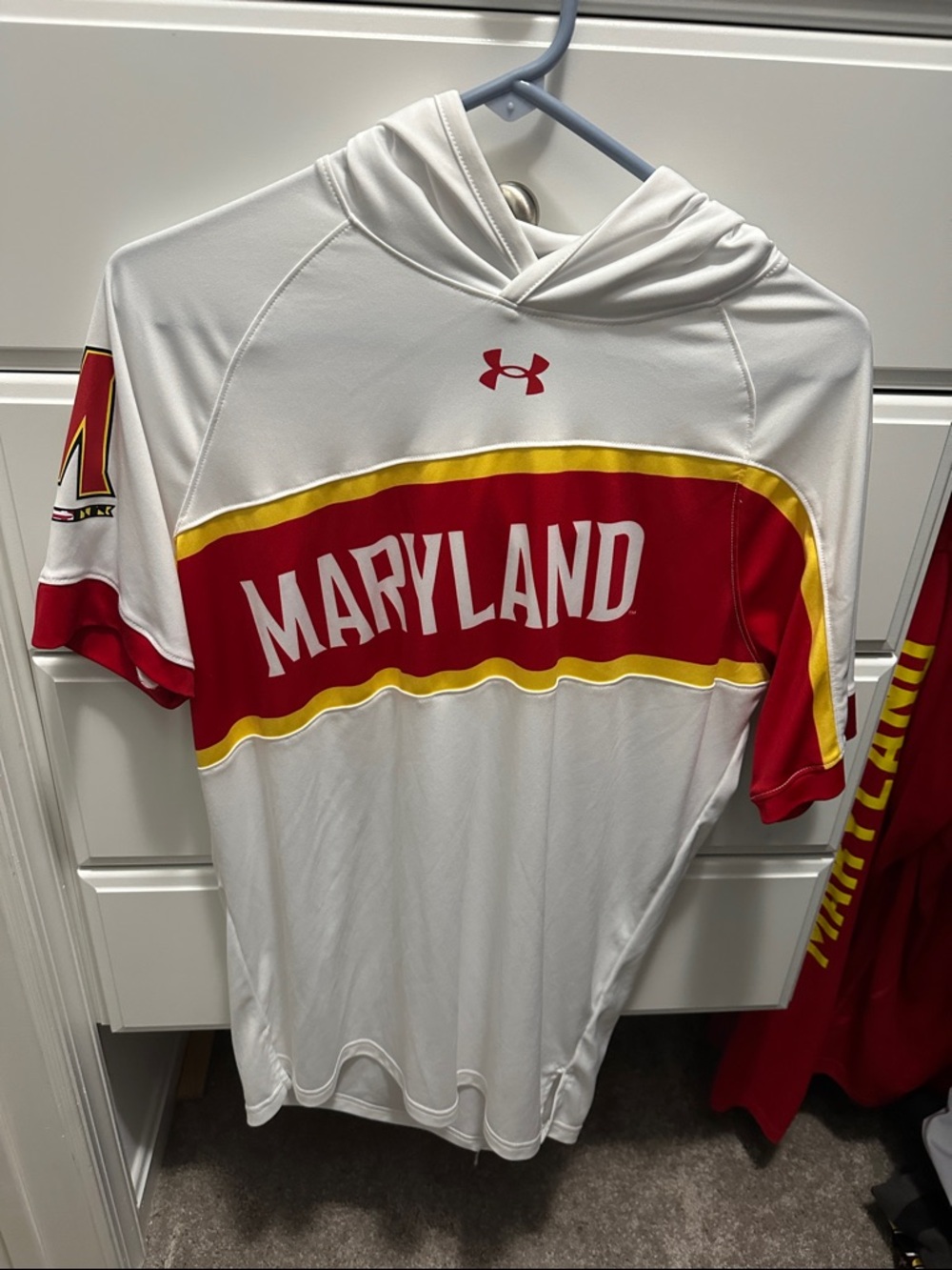 Under Armour White Red Gold Maryland Short Sleeve Hoodie